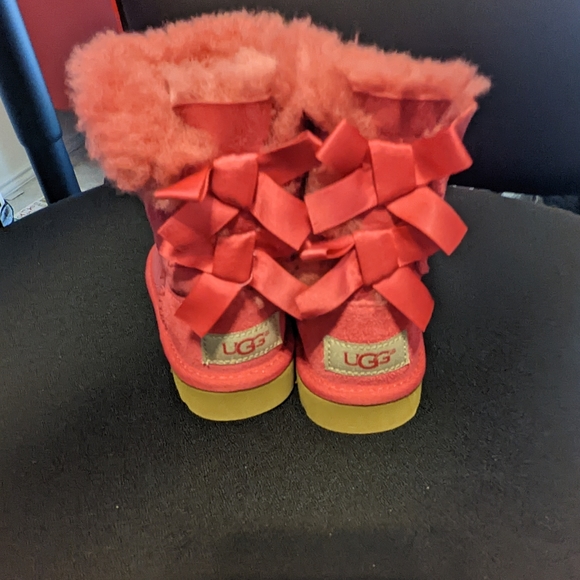 Kids UGG boots - Picture 2 of 6